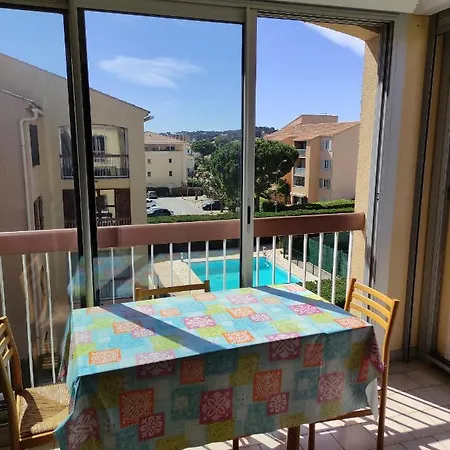Apartment T2/t3 A Sur Avec Piscine